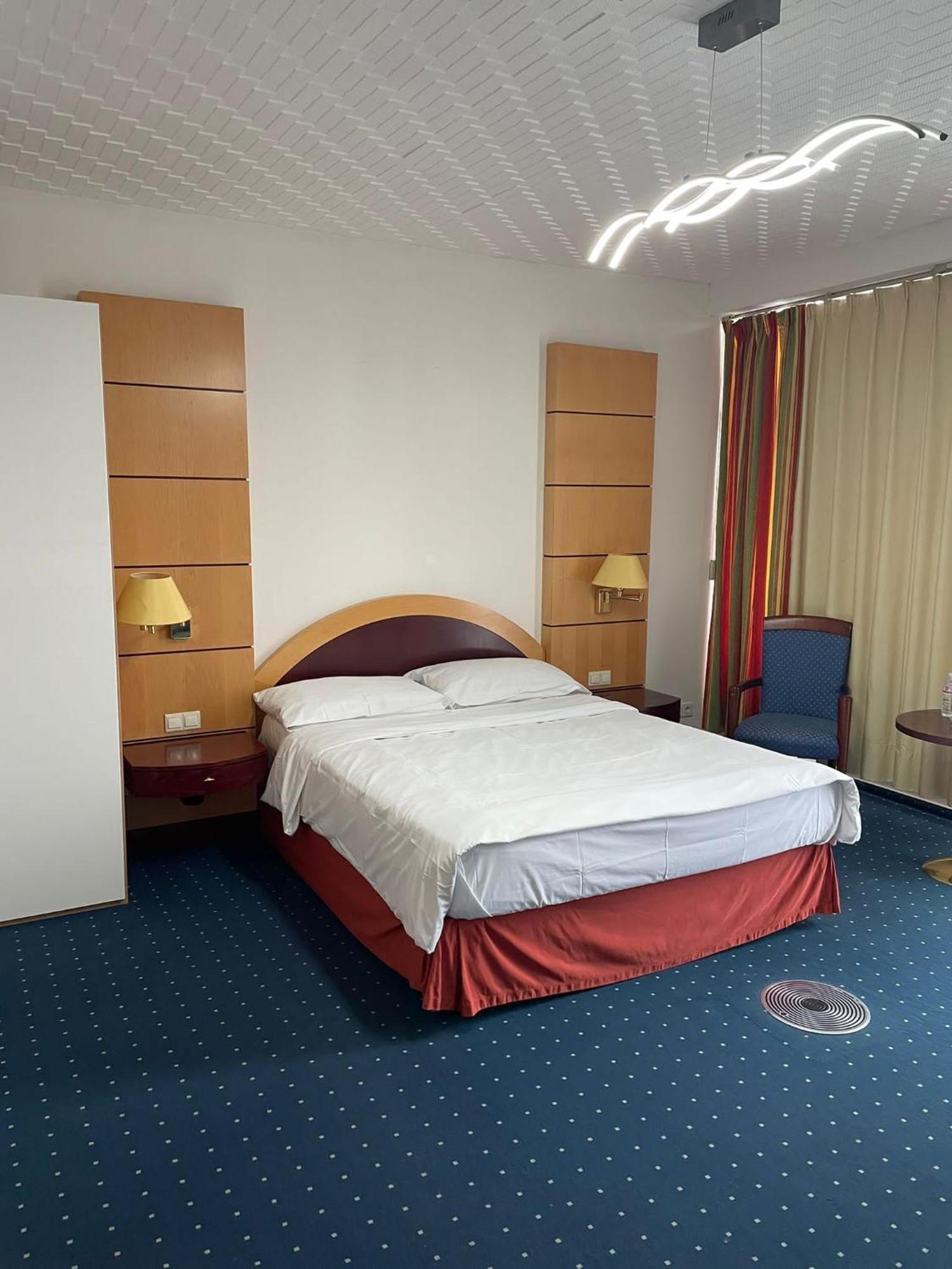 Eventhaus Aparthotel Panzweiler Exterior photo